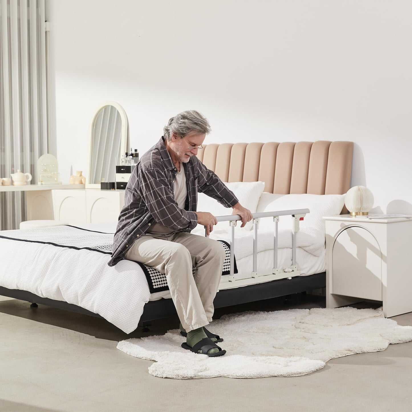 ELENKER Bed Rails for Elderly Adults, Folding Bed Assist Seniors Safety Bed Guard Rail Handle to Prevent Falling Out of Bed